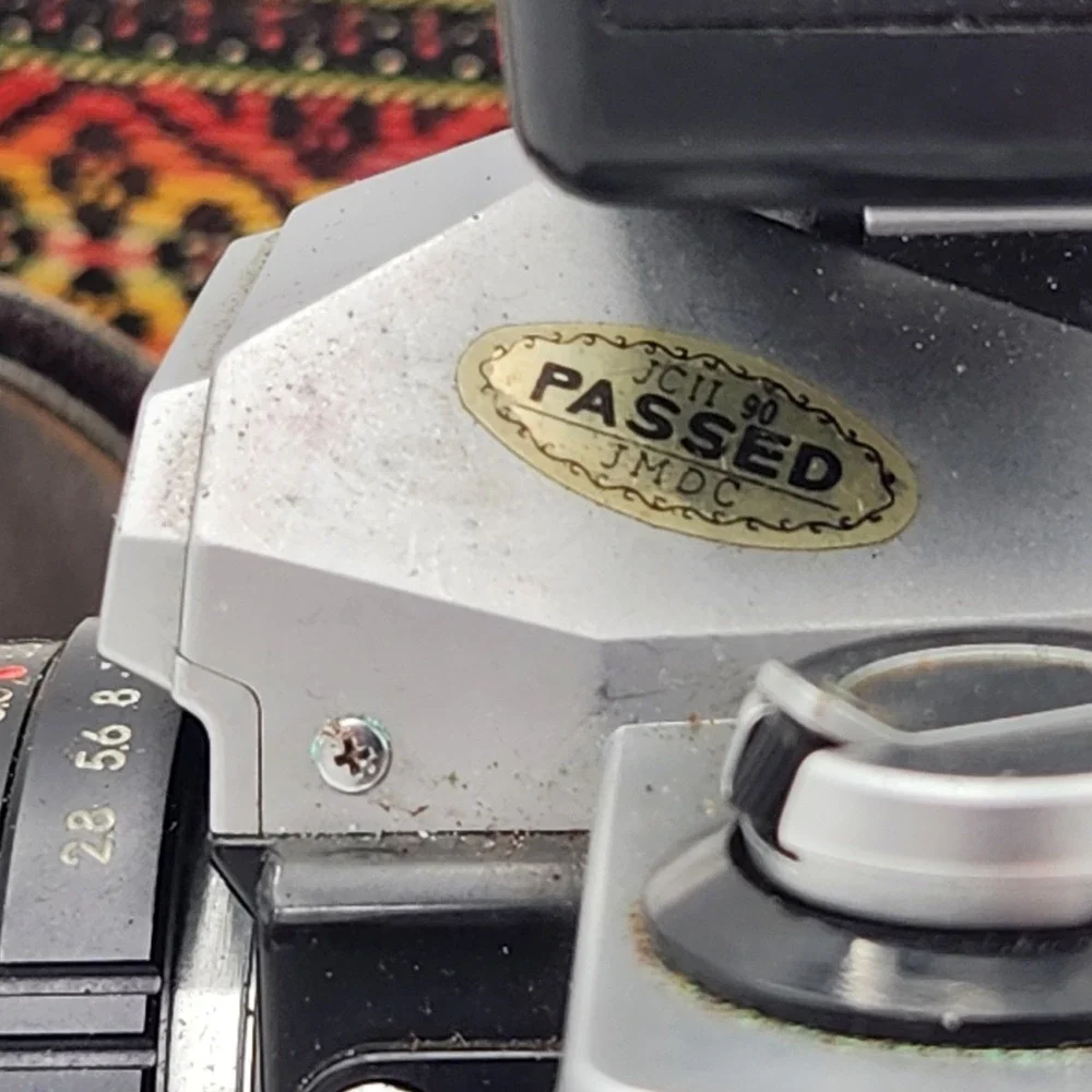 Minolta XG 9 35mm SLR Camera Sears 28mm f2.8 Macro Lens Vivitar 3200 Flash Strap
